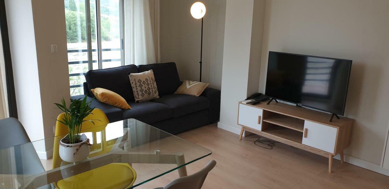 Apartamento Vive 艾因萨 外观 照片